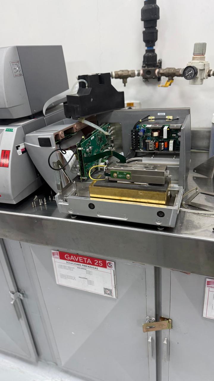 Mantenimiento de equipo electrónico